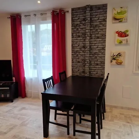 Appartement Superbe 2 Pièces - Riviera Des Alpes - Parking Gratuit