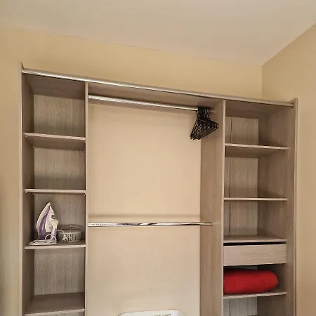 Superbe 2 Pièces - Riviera Des Alpes - Parking Gratuit *